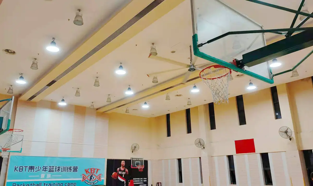 如何在篮球训练营中改善比赛策略?_0